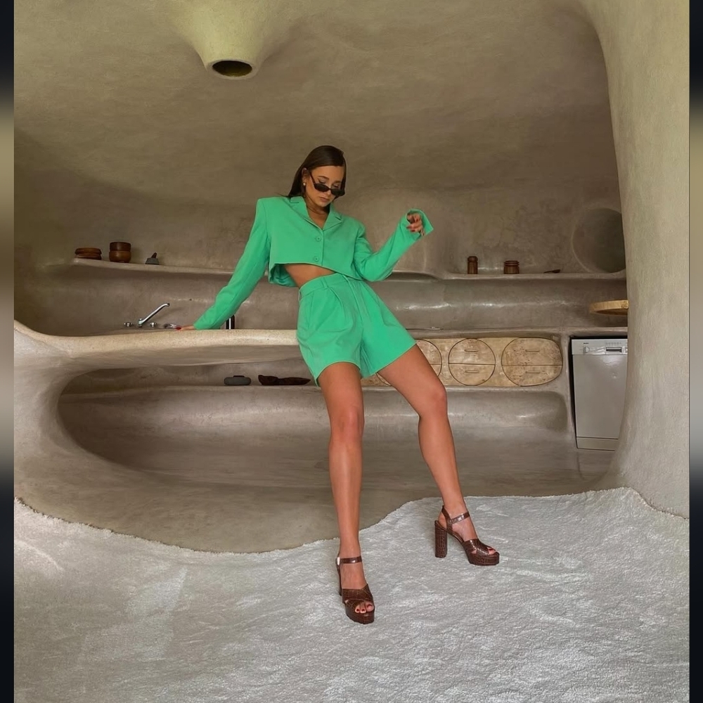 WeWoreWhat Green Blazer & Shorts Matching Set